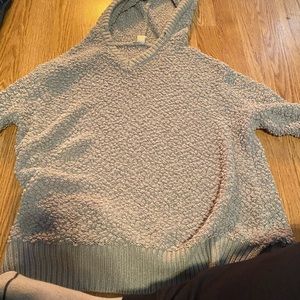 Woman’s GreenTea soft cardigan